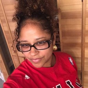 Meet your Posher, Valarie